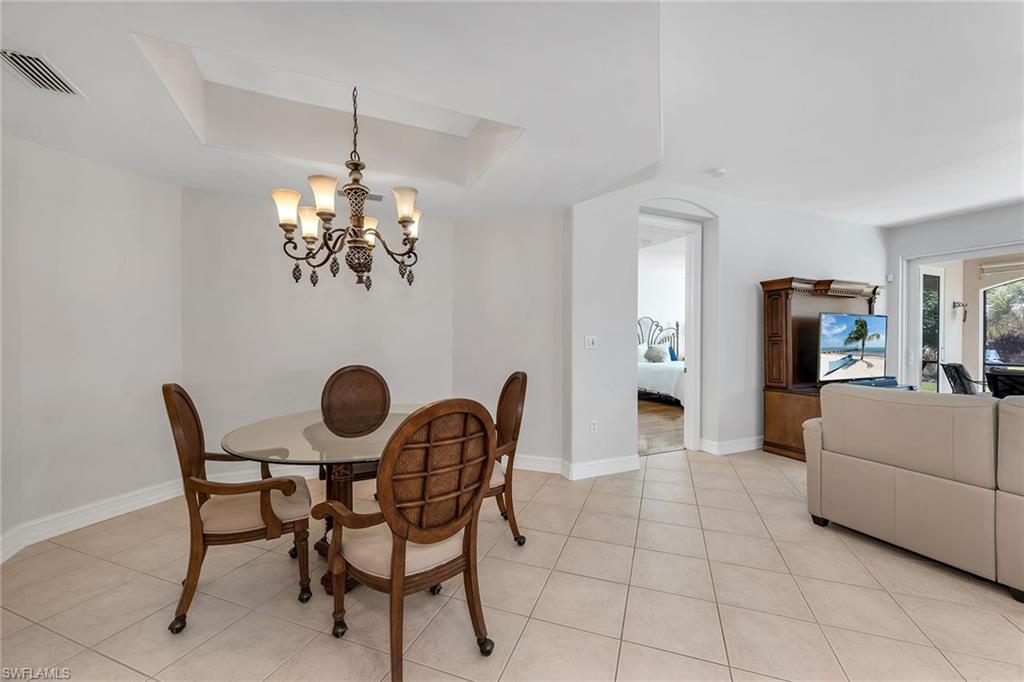 1285 Rialto WAY 102 photo 11
