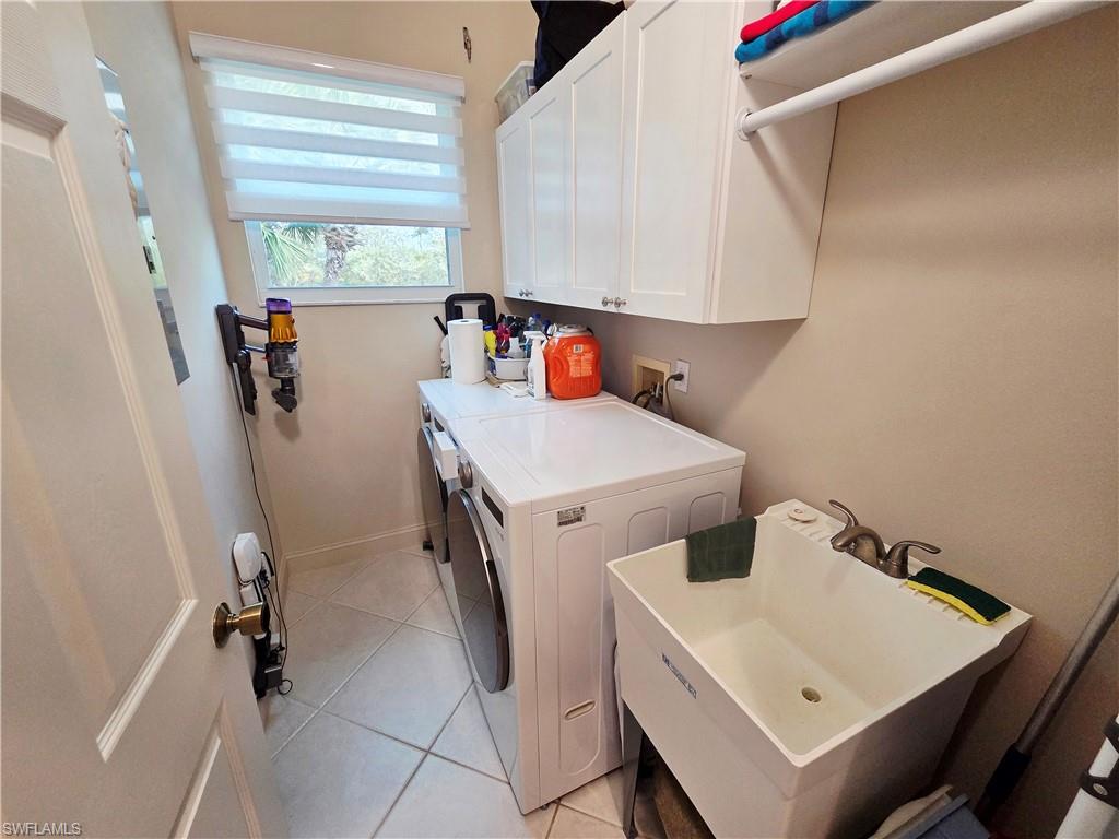 6775 Huntington Lakes CIR 202 photo 34