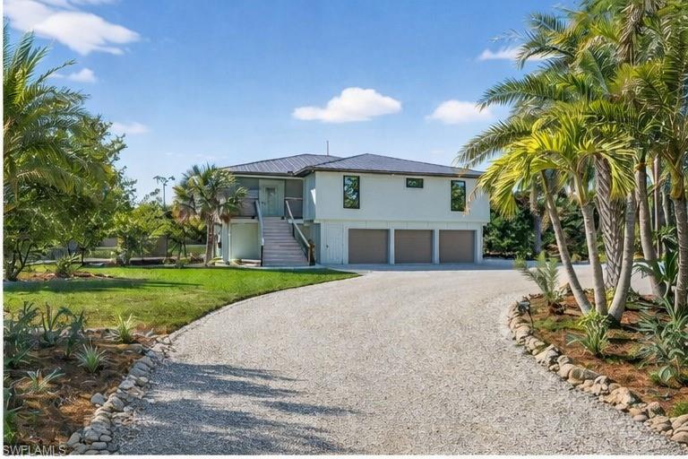 Private Gated Entrance to 1211 Periwinkle Way