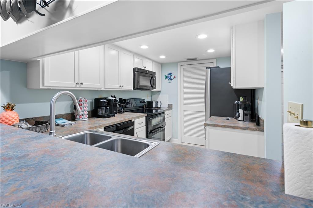 25901 Hickory BLVD 506 photo 21