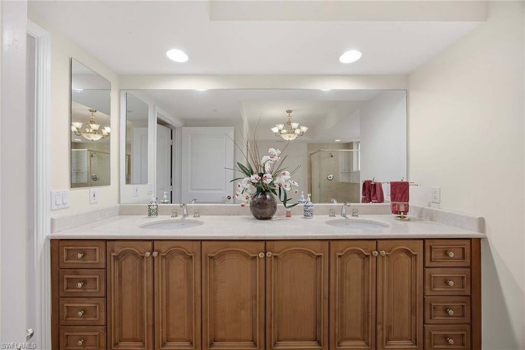 6597 Nicholas BLVD E 405 photo 18