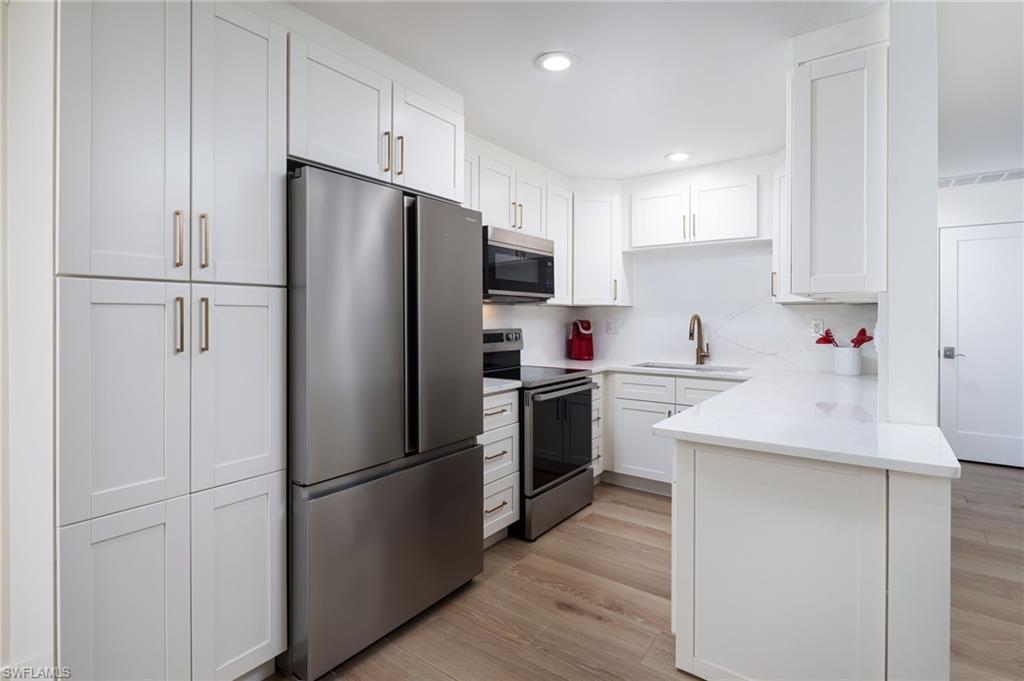1595 Curlew AVE 4 photo 6
