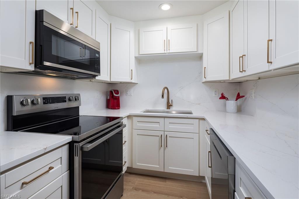 1595 Curlew AVE 4 photo 7