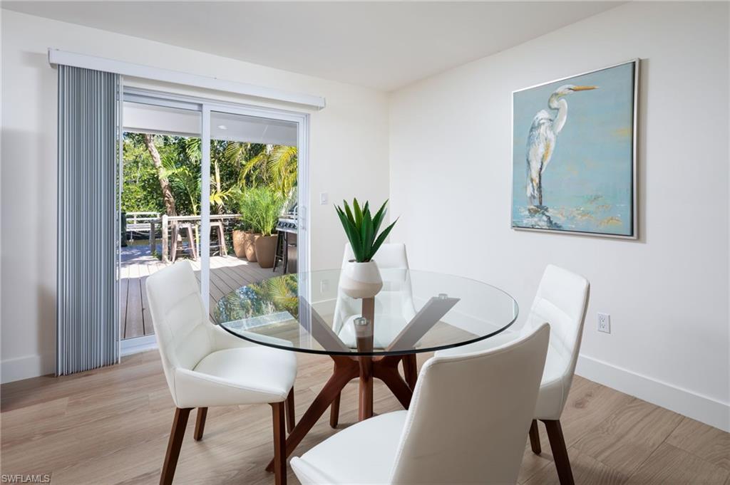 1595 Curlew AVE 4 photo 8