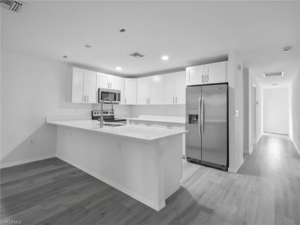 349/351 Rockland ST photo 6