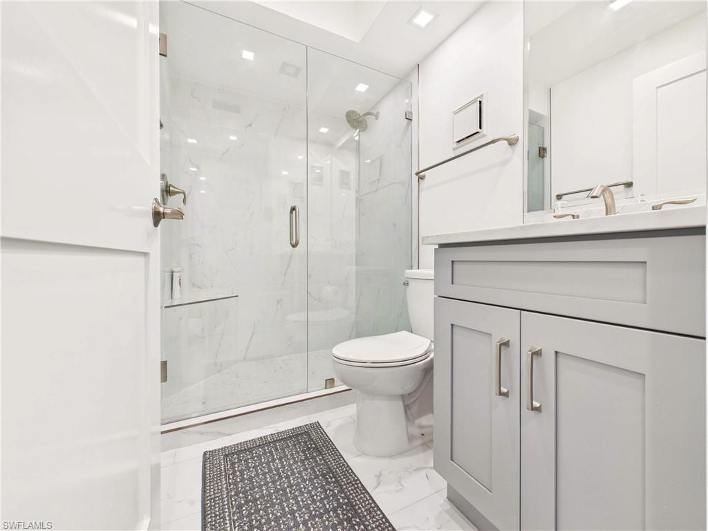 25870 Hickory BLVD 402 photo 15
