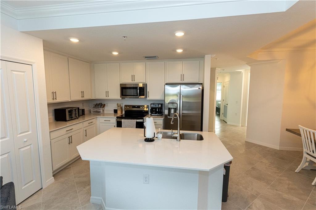15375 GREEN ACRES AVE 2228