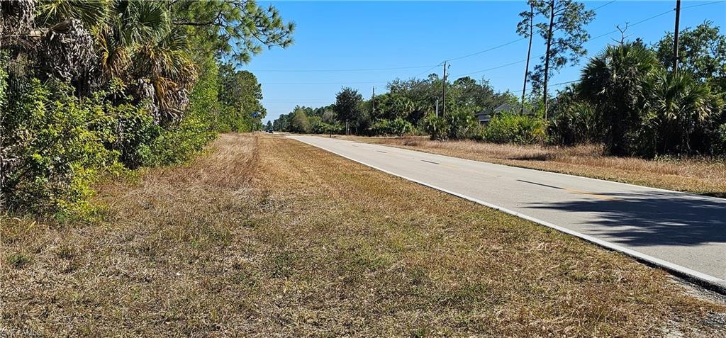 Looking eastbound on Sentinela Blvd.