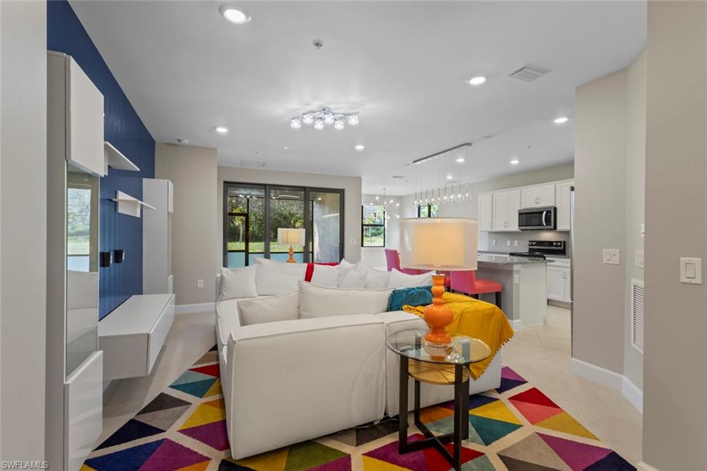 5701 Mayflower WAY 1302