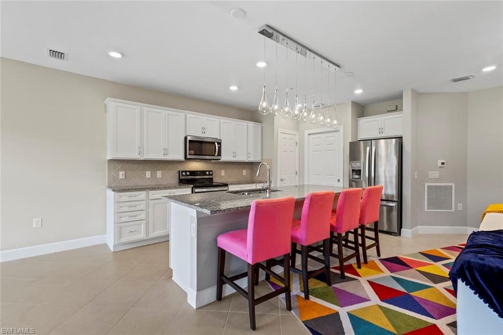 5701 Mayflower WAY 1302 photo 8