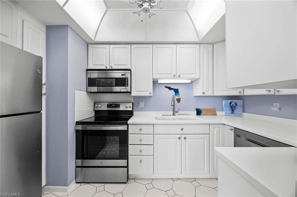 58 Collier BLVD 2101 photo 12
