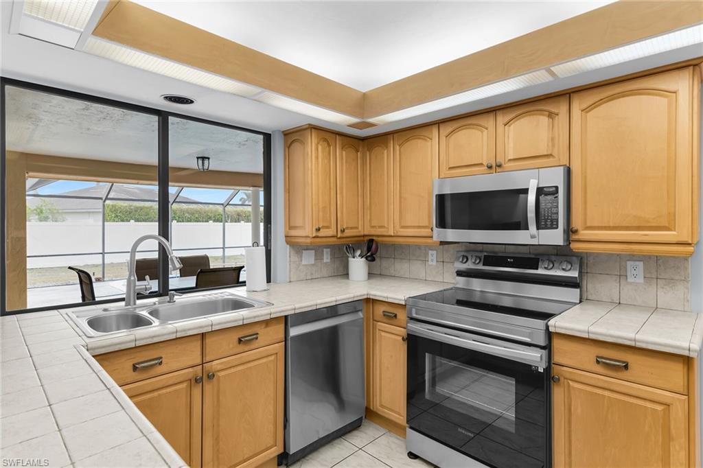 1321 Collier BLVD photo 9