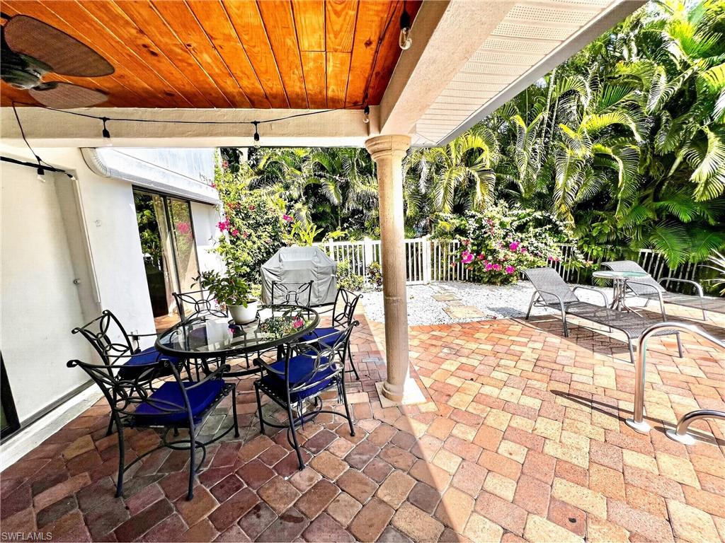 1030 Aqua LN photo 30
