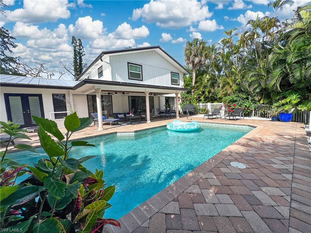 1030 Aqua LN photo 38