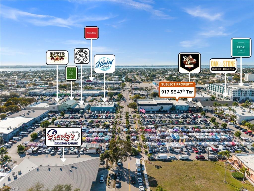 Steps to Restaurants and Nightlife