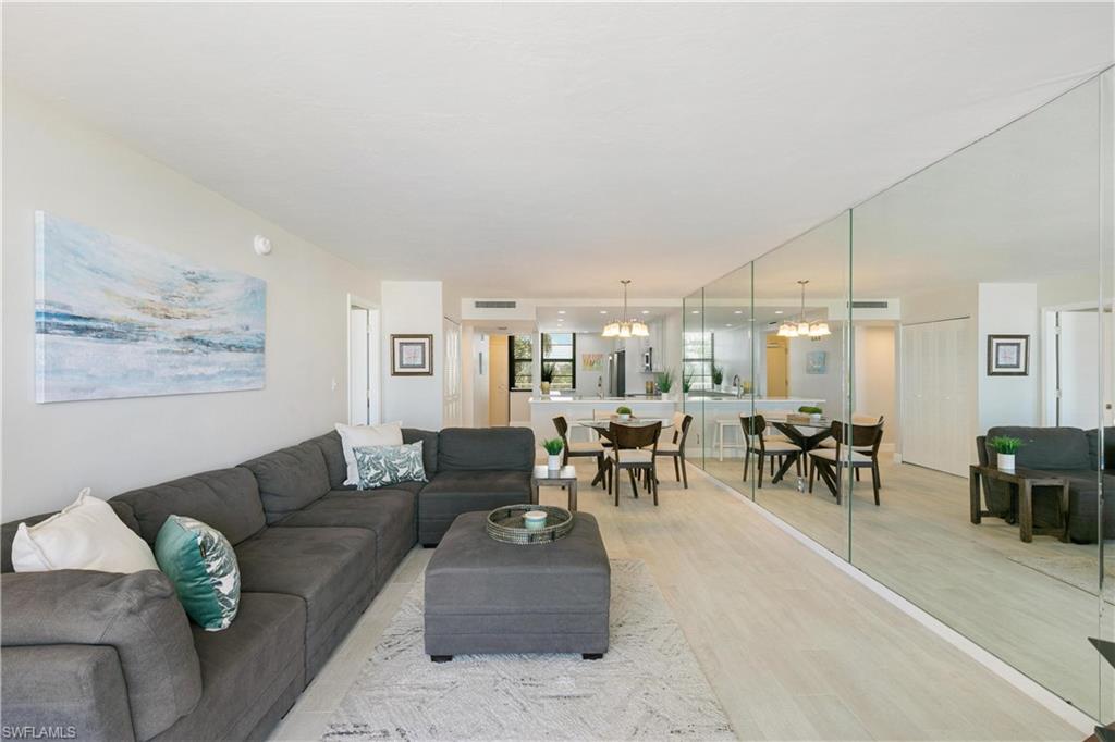 380 Seaview CT 405 photo 7