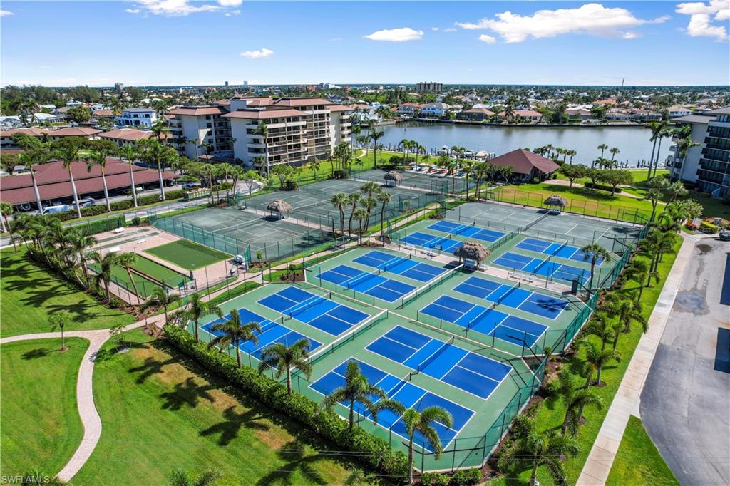 Pickel Ball Courts