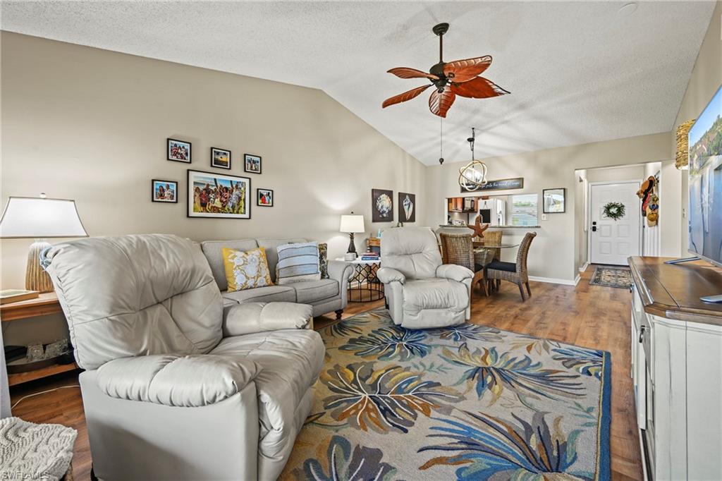 9290 Lake Park DR 201 photo 9