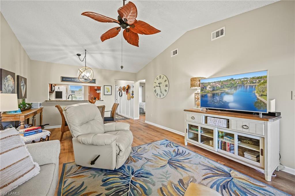 9290 Lake Park DR 201 photo 10