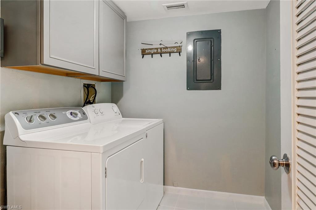 1351 Curlew AVE 104 photo 21