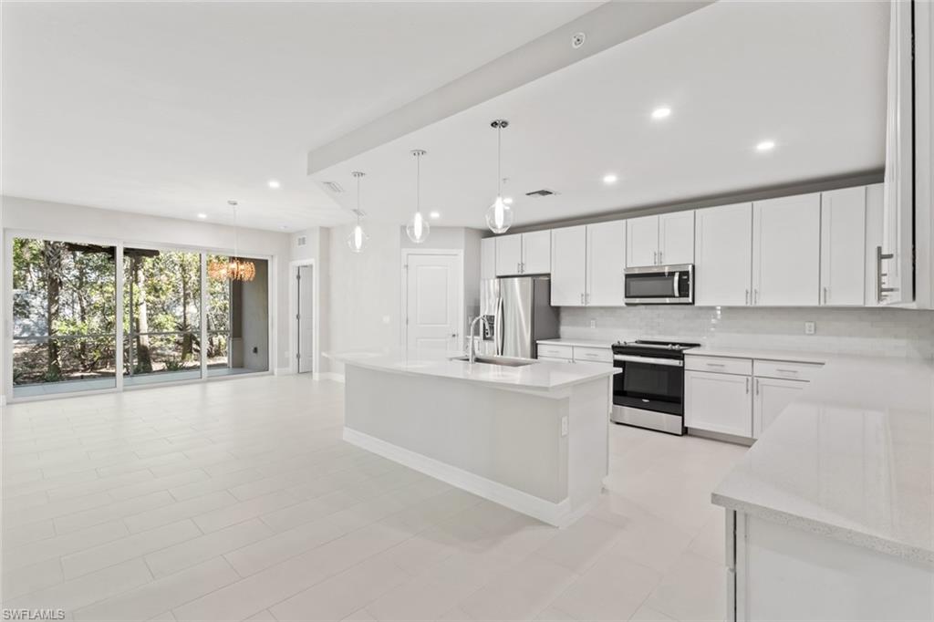 196 Indies DR E 101 photo 12