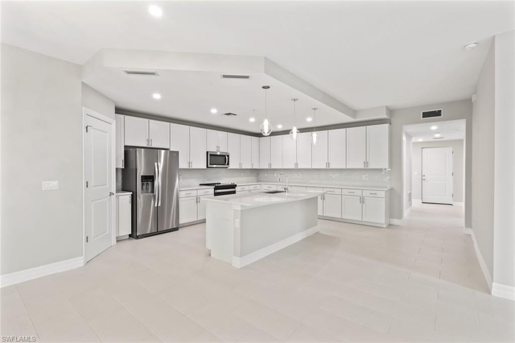 196 Indies DR E 101 photo 11