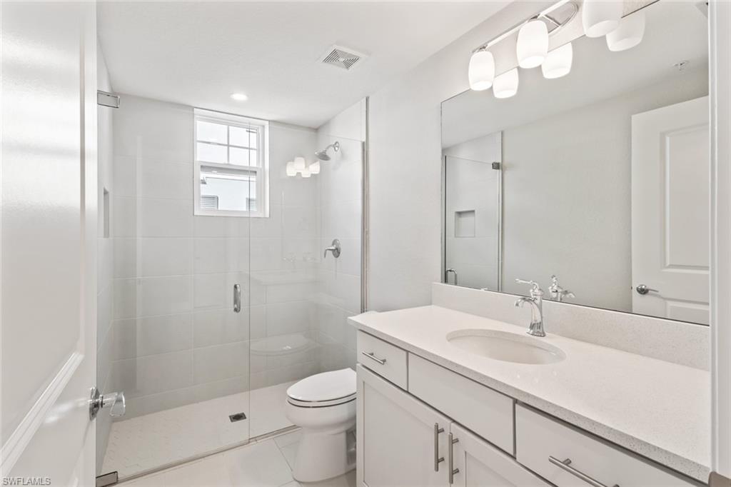196 Indies DR E 101 photo 30