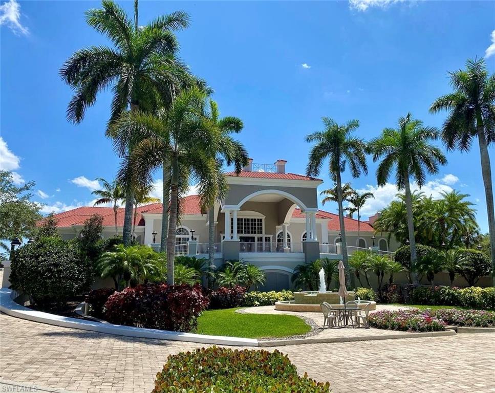Clubhouse has a formal dining, banquet room, bar, terrace dining and pro shop