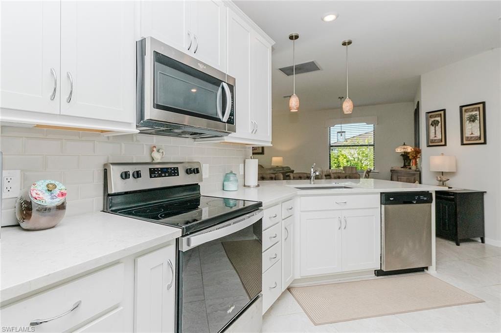 5988 Mayflower WAY photo 7