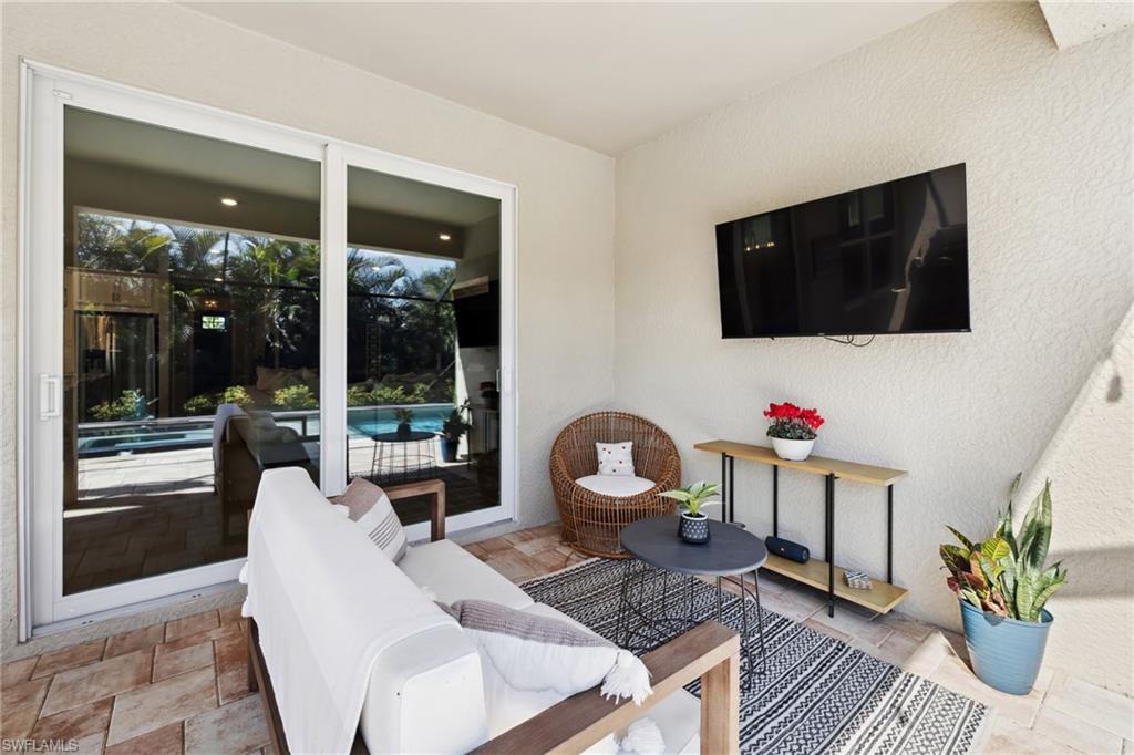 15361 Floresta LN photo 26