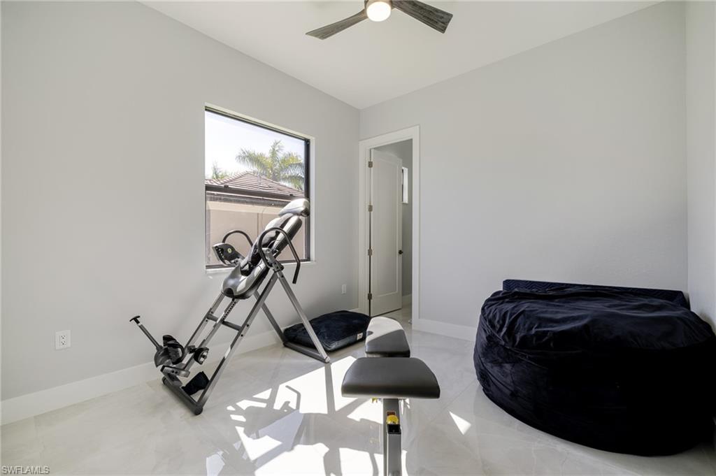 Exercise room with baseboards