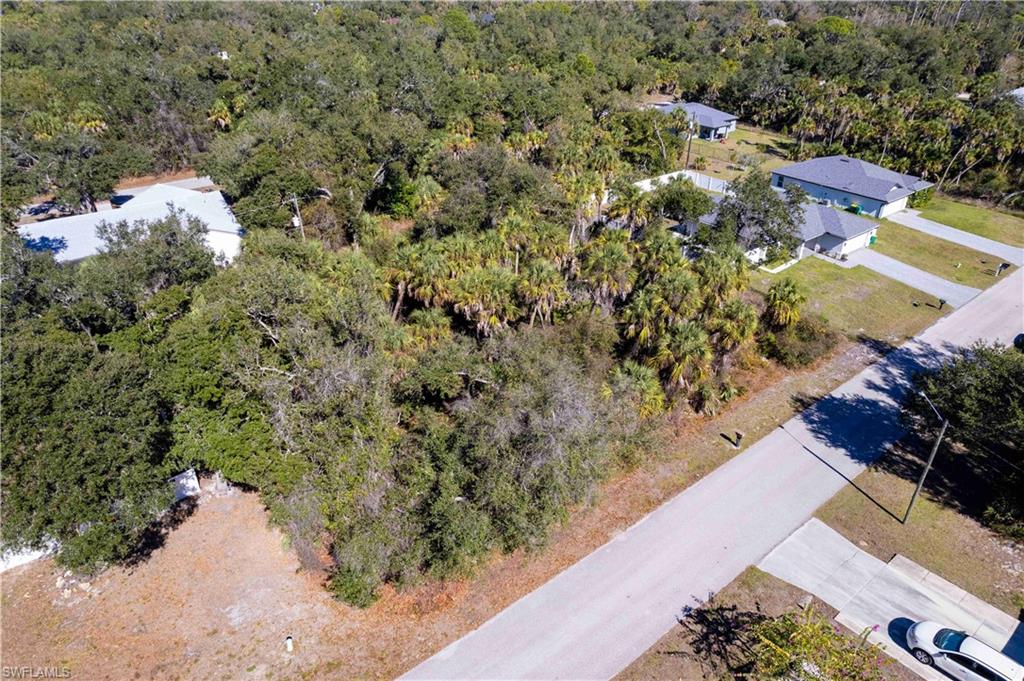 Imagine waking up in your new home and stepping outside to enjoy the Florida sunshine and refreshing breezes.