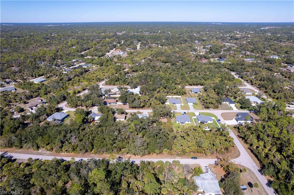 The location is also HIGHLY ACCESSIBLE, with connections to the S Toledo-Blade Blvd. CORRIDOR leading to I-75, making travel easy whether you're heading NORTH toward Venice, Sarasota, or Tampa, or SOUTH to Fort Myers, Naples, or Marco Island.