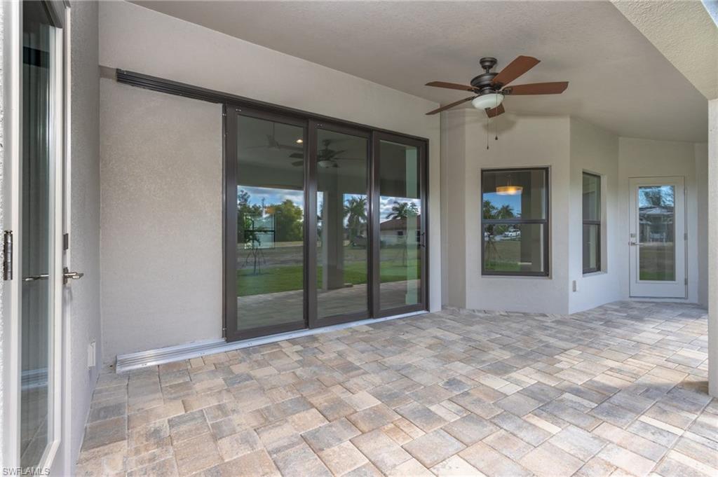 346 SW 28th PL photo 22