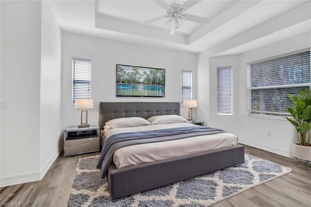 Staged bedroom master