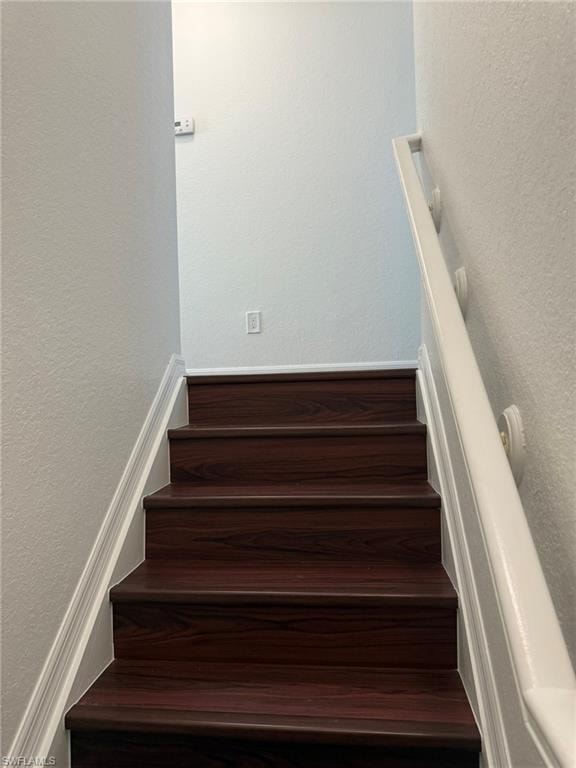 1376 Weeping Willow CT photo 25