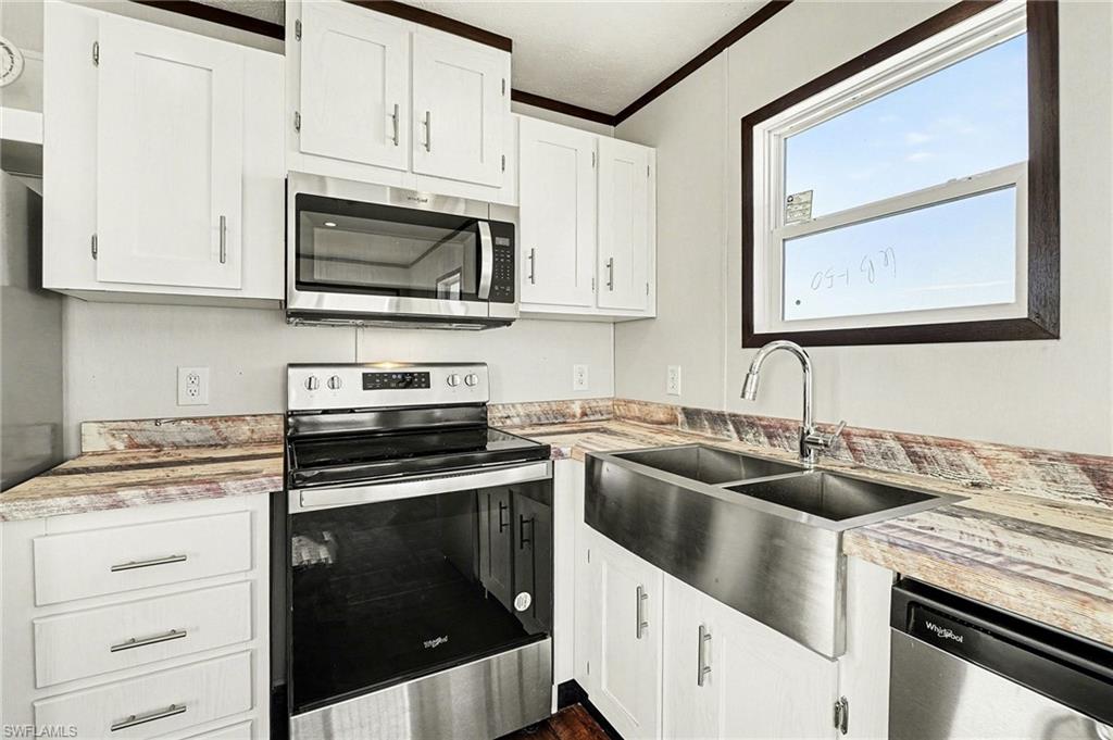 69 Emily LN photo 12