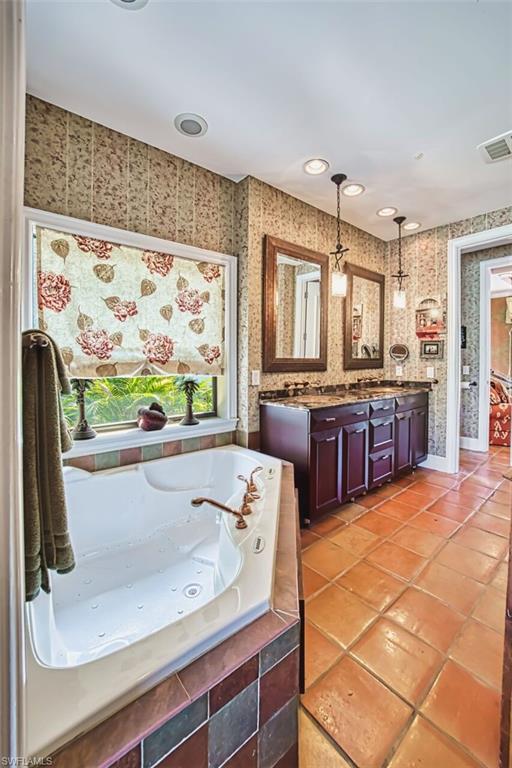 130 Montrose DR photo 23