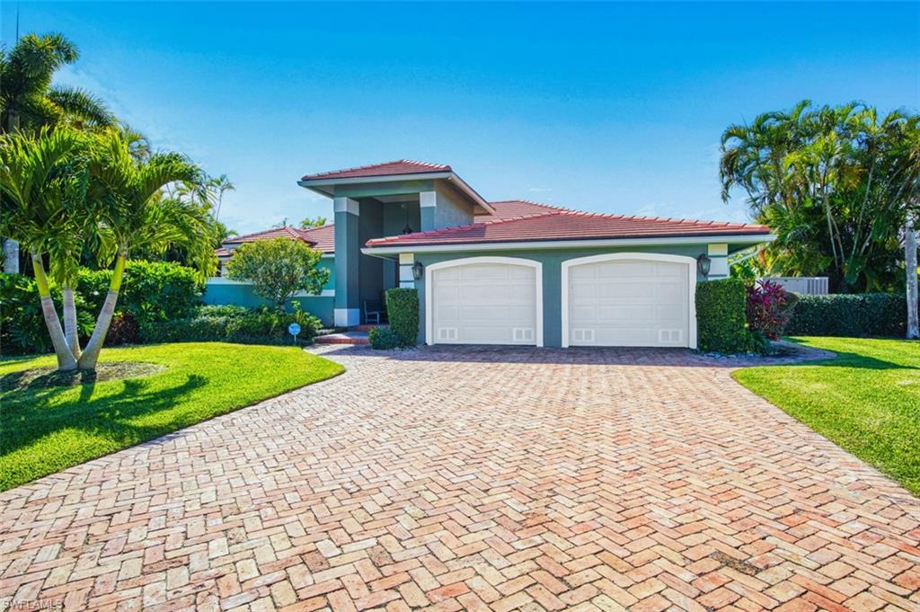 130 Montrose DR photo 45