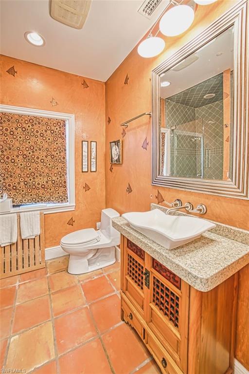 130 Montrose DR photo 31