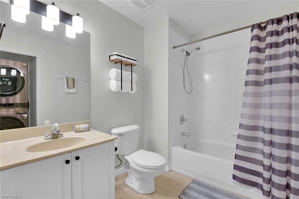 9165 Celeste DR 3-303 photo 17