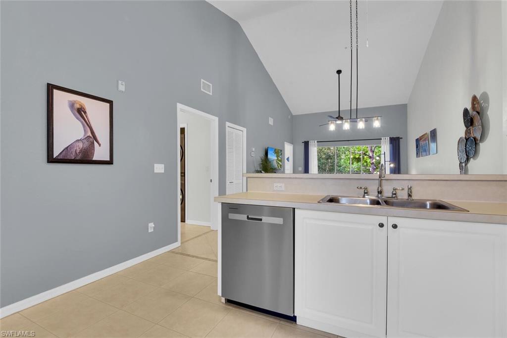 9165 Celeste DR 3-303