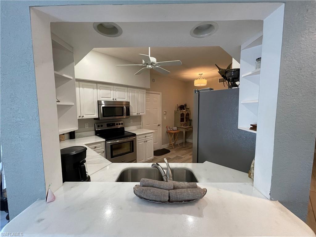 1130 Partridge CIR 102 photo 9