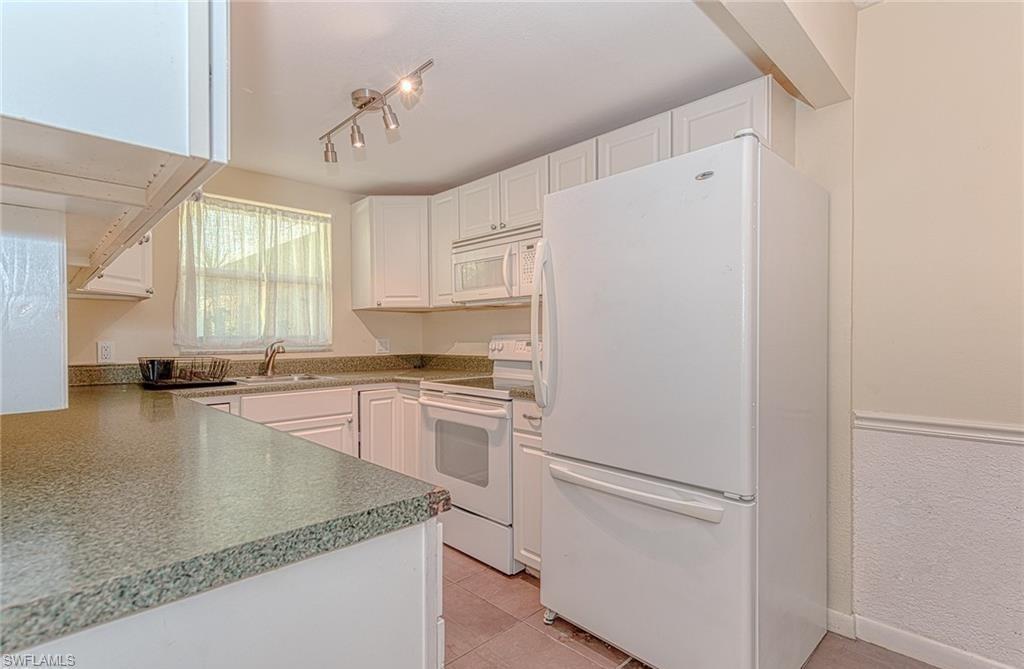 4290 Gulfstream DR 5