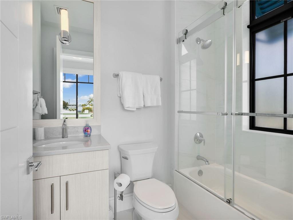 101 8th ST S 201 photo 20