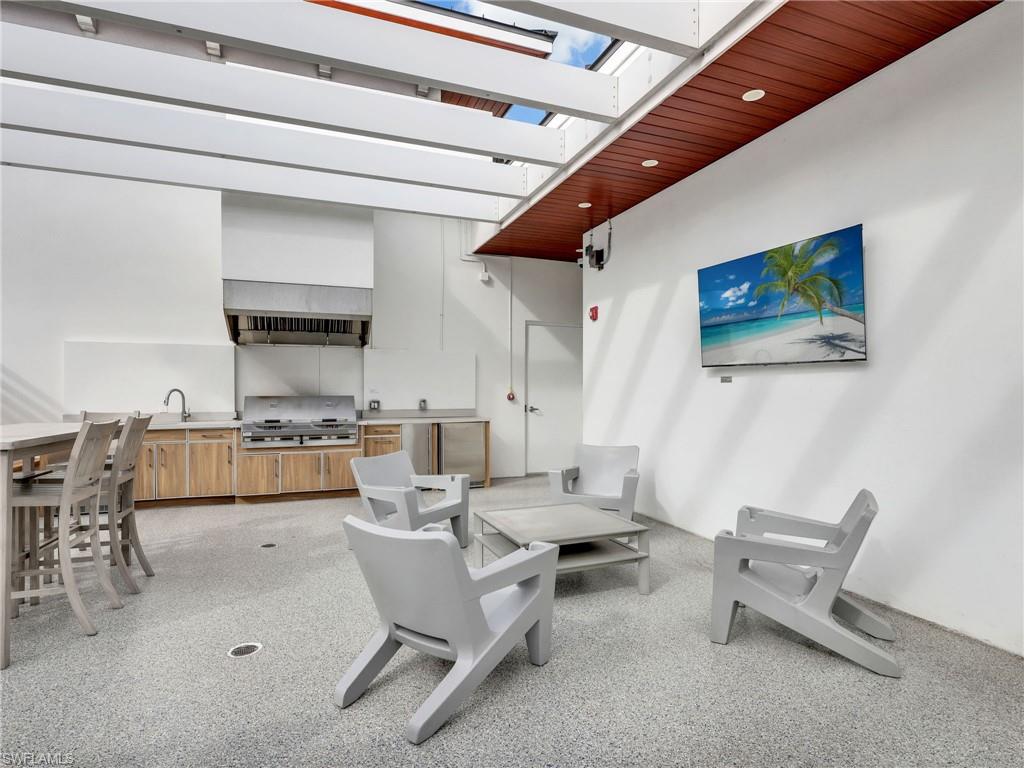 101 8th ST S 201 photo 24