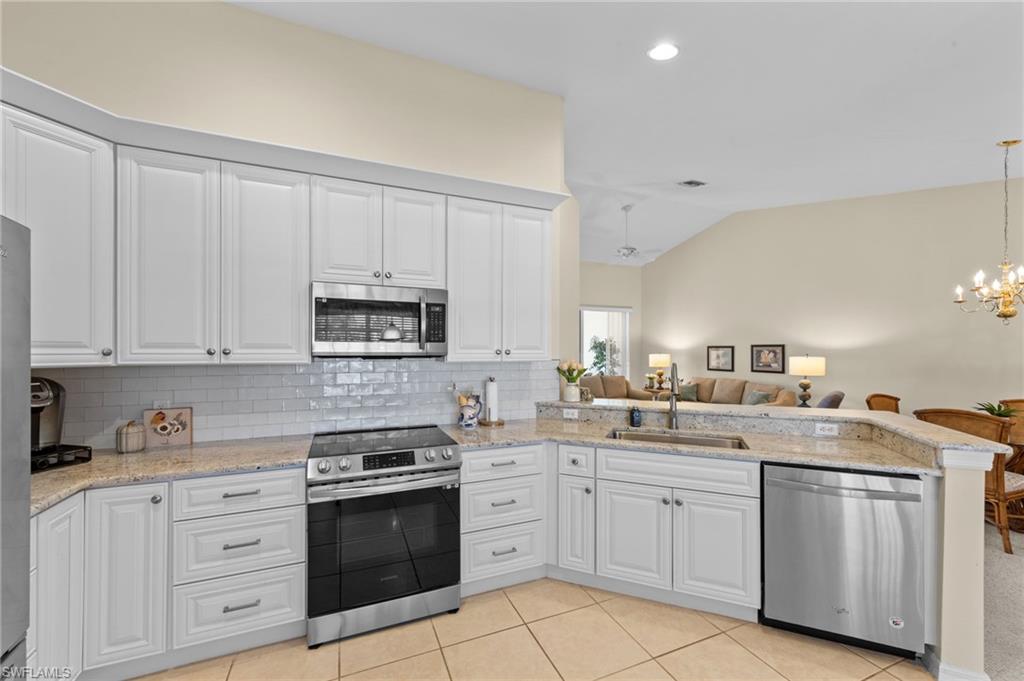 10127 Colonial Country Club BLVD 1603 photo 6
