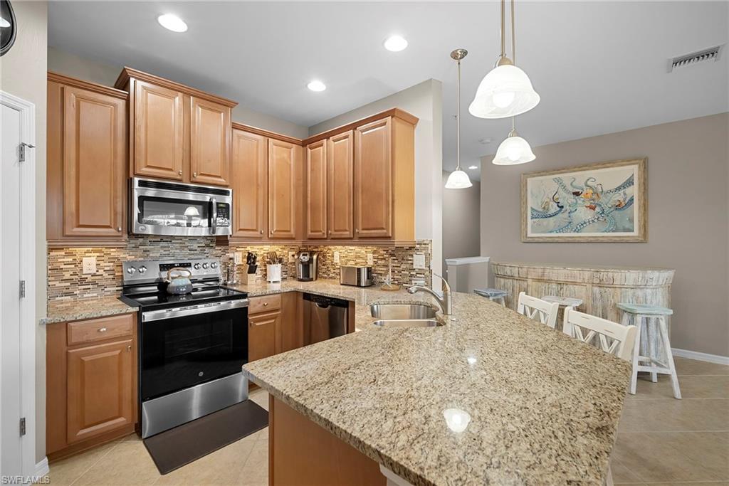 23520 Alamanda DR 202 photo 15