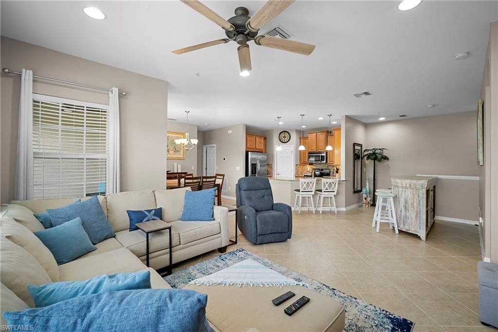 23520 Alamanda DR 202 photo 11