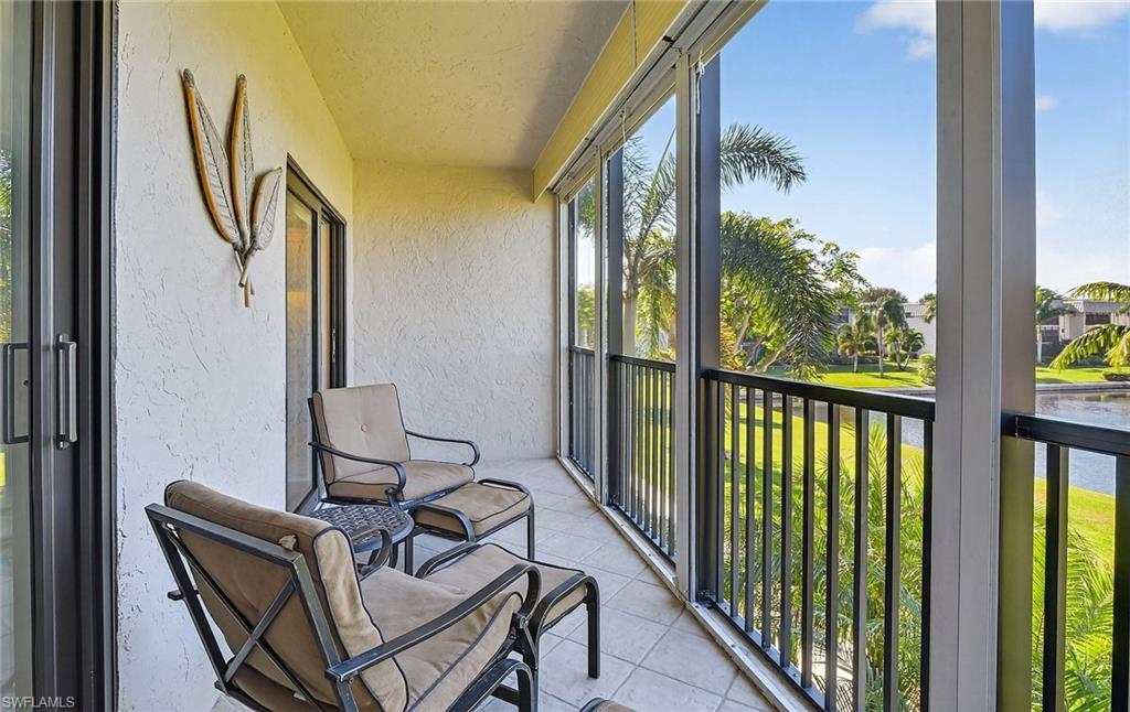788 PARK SHORE DR B22 photo 23